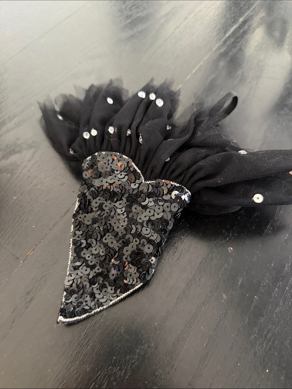 Tutu Du Monde Black Sequin Heart Hair Scarf